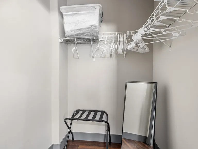 The Leonard Luxury Apartments — Photo 41