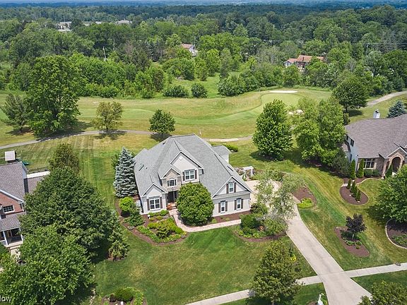2nd image of 4087 Fairway Dr