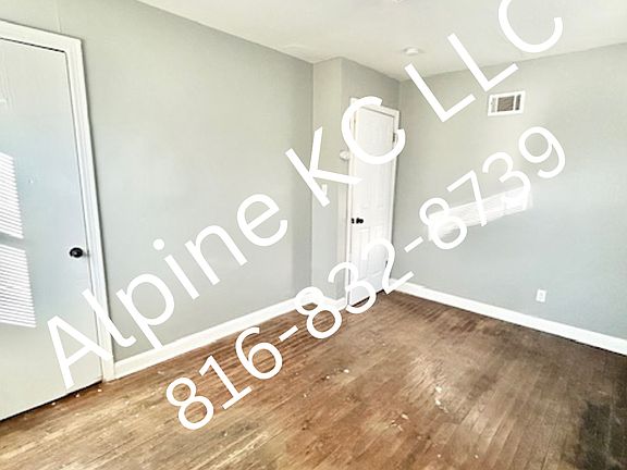 5th image of 4404 Mersington Ave
