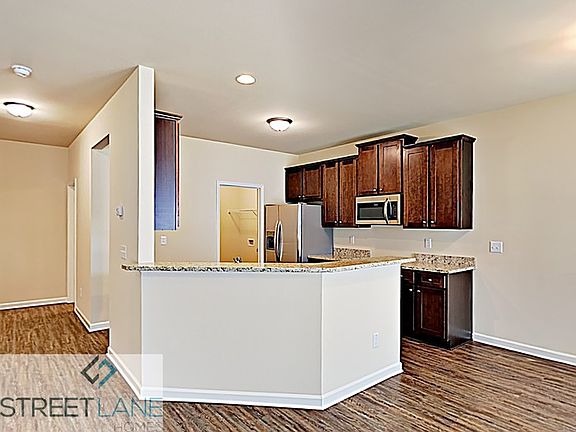 4th image of 1228 Faye Ct