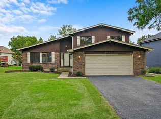 3133 Venard Rd, Downers Grove, IL 60515