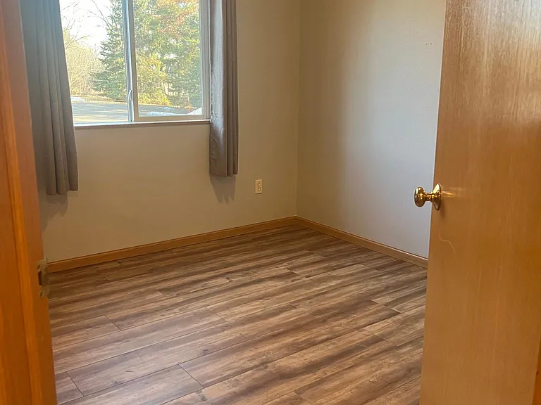 6044 Fountain Rd — Photo 13