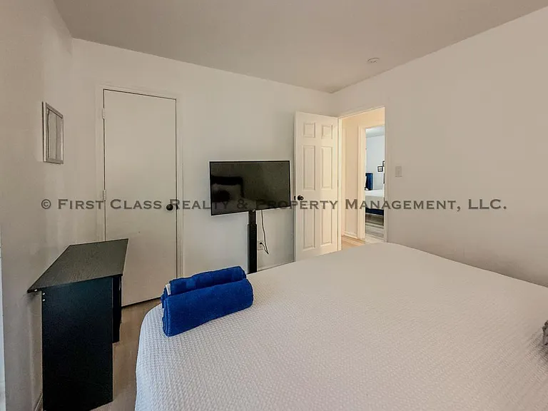5819 Woodrock Ct — Photo 13
