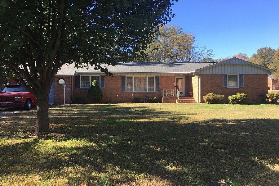 1st image of 1903 Berkshire Dr