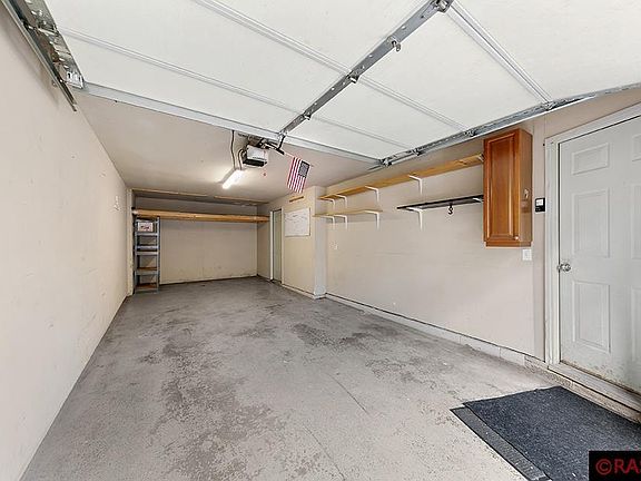 4th image of 15547 Foghorn Ln