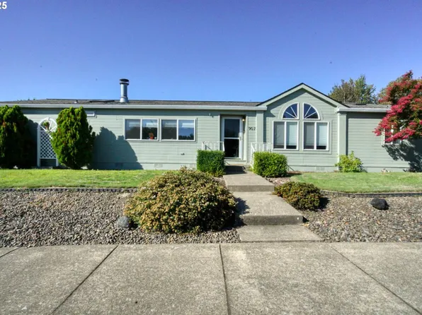 907 NW Cypress St, McMinnville, OR 97128
