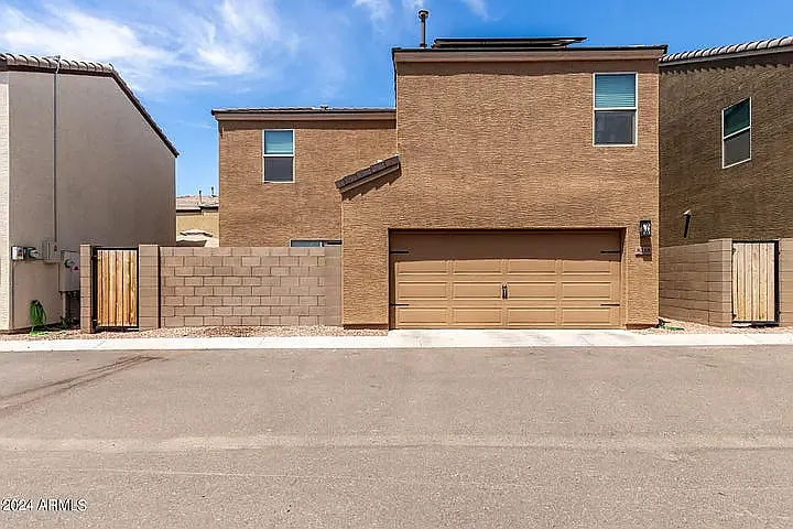 8216 W Albeniz Pl — Photo 24