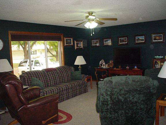 5th image of 105 Beachwood Ln