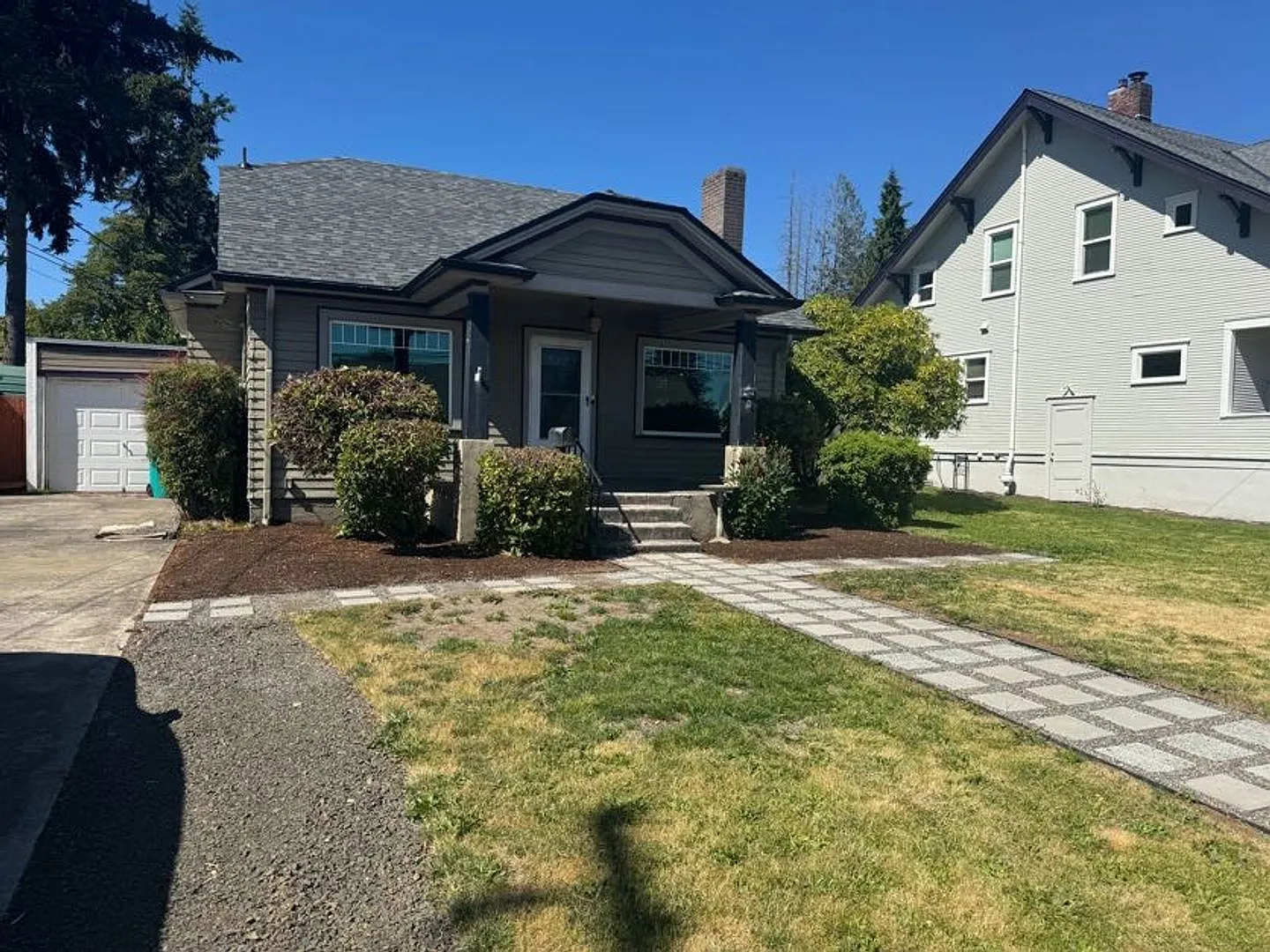 Charming 1920's Home with Large Backyard — Photo 1