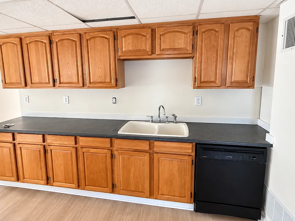 16 Waltham St #16B