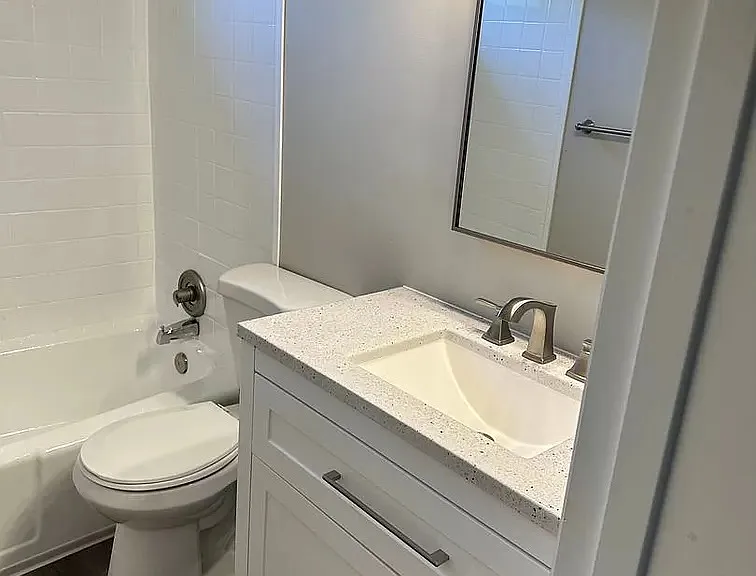 713 Vance St #713 — Photo 7