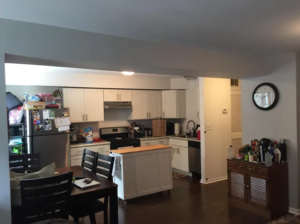 1138 N Campbell Ave, Chicago, IL