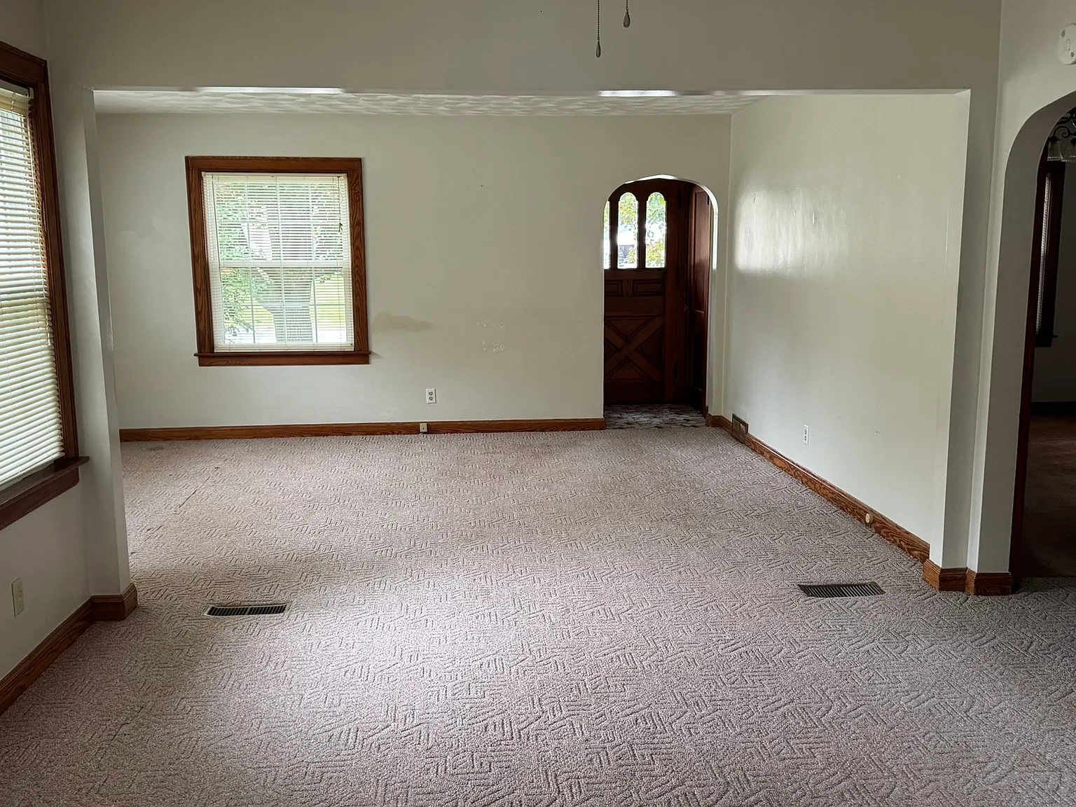 2402 30th St- Varner — Photo 3