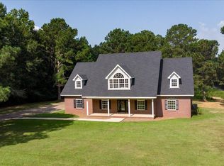 535 Graves Rd, Ellisville, MS 39437