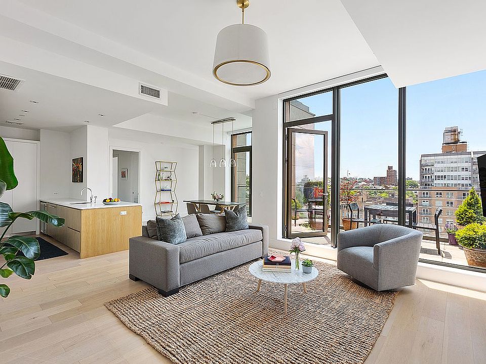 1st image of 251 1st St #Ph9d