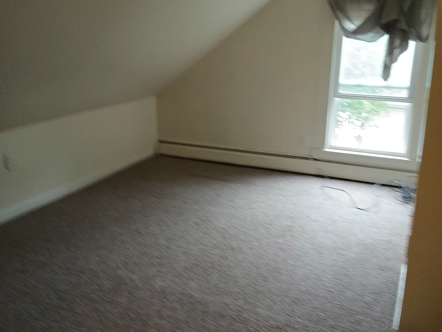 2 bed, 1111 sqft, $1,500 — Photo 4