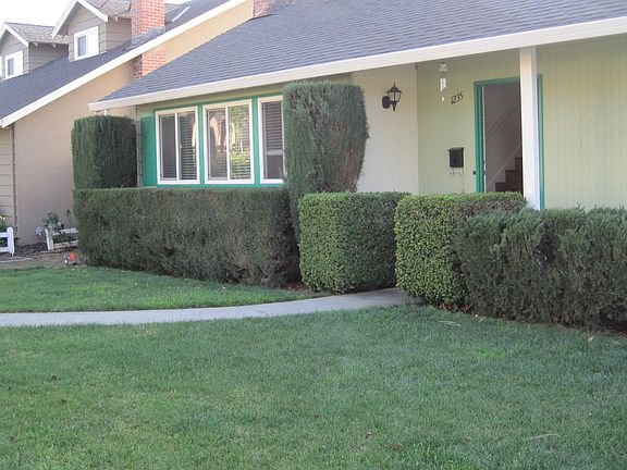 3rd image of 1235 Redoaks Dr