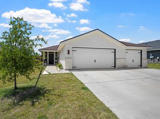826 Freedom Cir, Nolanville, TX 76559