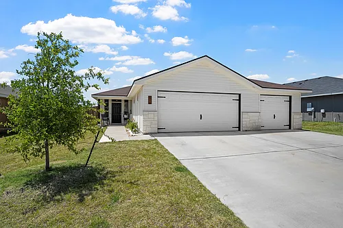 826 Freedom Cir Photo 1