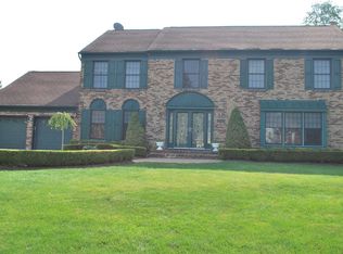 11 Paddock Ct, Marlboro, NJ 07746