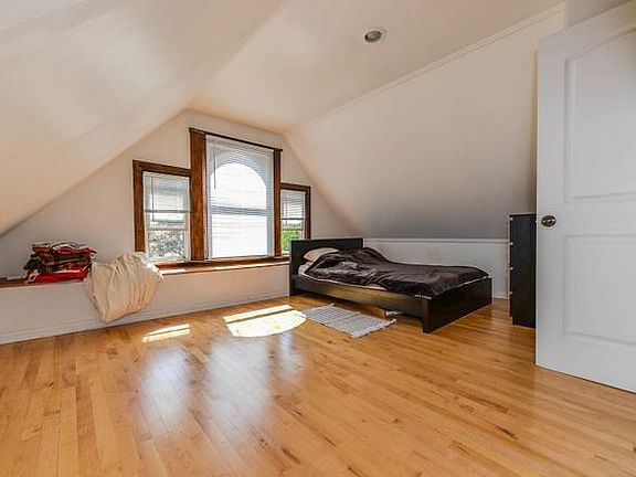 2nd image of 3450 N Lowell Ave #3