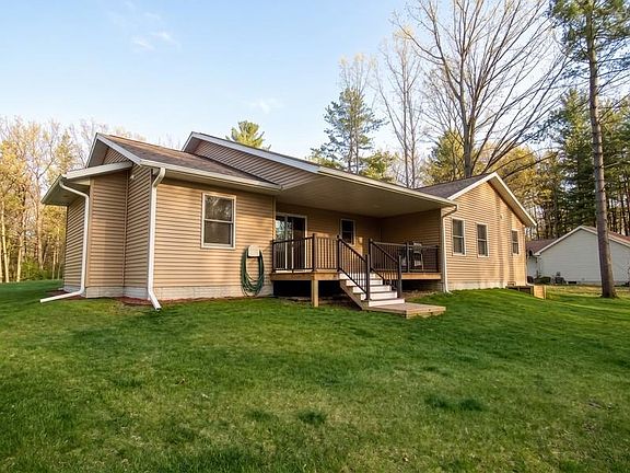 4th image of 3215 N Branch Dr