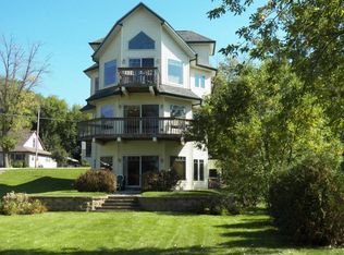 25620 S Wind Lake Rd, Wind Lake, WI 53185