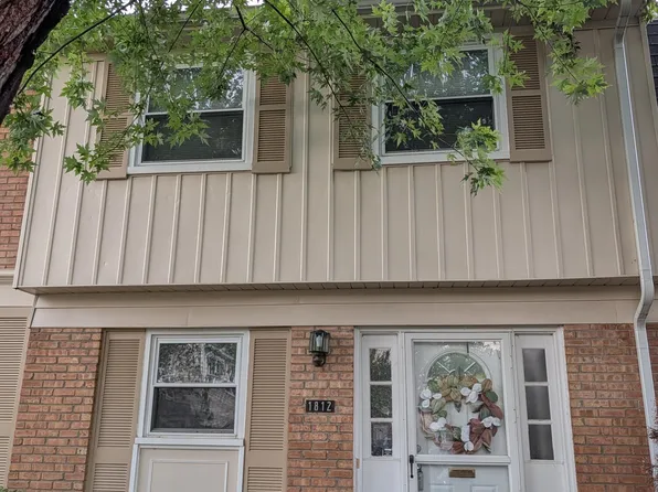1812 Brentwood Dr, Troy, MI 48098
