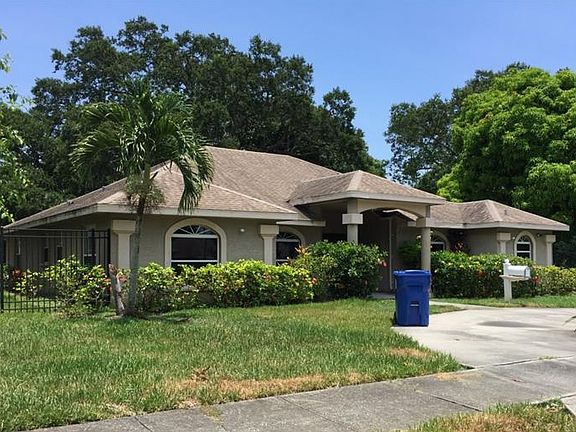 3rd image of 1830 Seminole Blvd S