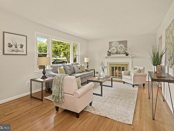 3rd image of 8403 Ellingson Dr