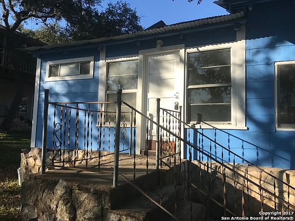 3rd image of 13444 Park Dr #37