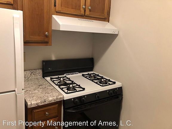 5th image of 4518 Hutchison St #4518