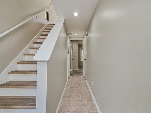 3rd image of 412 34th St