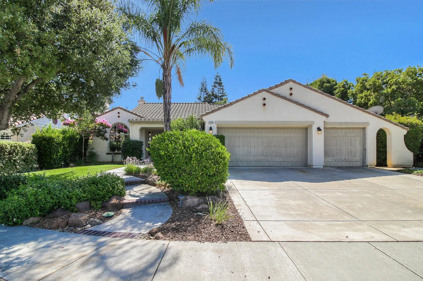 1546 Morning Star Dr photo 1