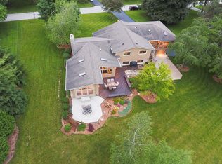 19200 Benington Dr, Brookfield, WI 53045