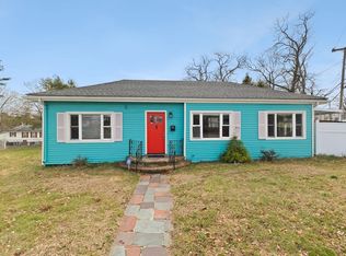 55 Pond St, Randolph, MA 02368