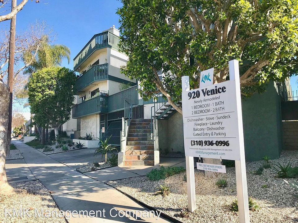 1st image of 920 Venice Blvd #107