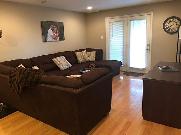 4th image of 4739 S Eaton Ave