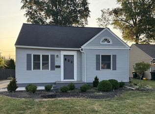 121 Brookfield Rd, Avon Lake, OH 44012