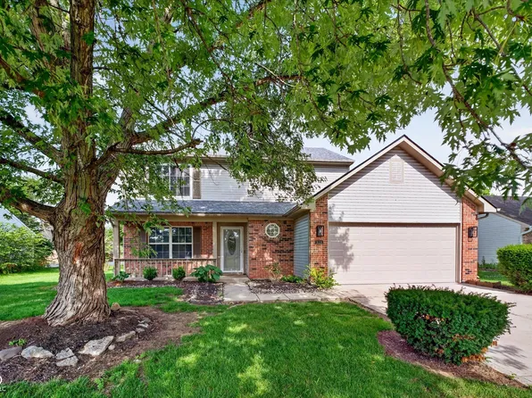 920 Millbrook Dr, Avon, IN 46123