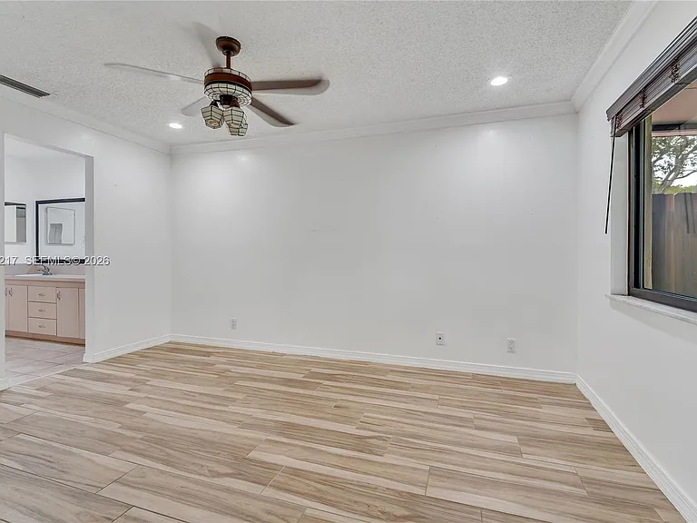 2950 NW 106th Ave #7 — Photo 34