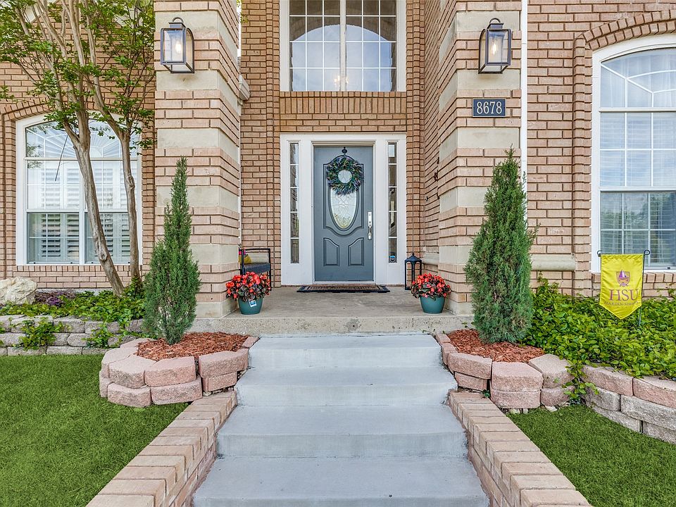1st image of 8678 Glen Hollow Dr