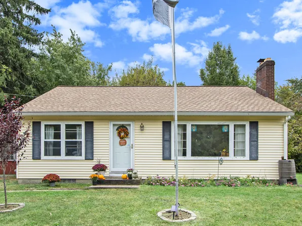 708 Drury Ln, Portage, MI 49002