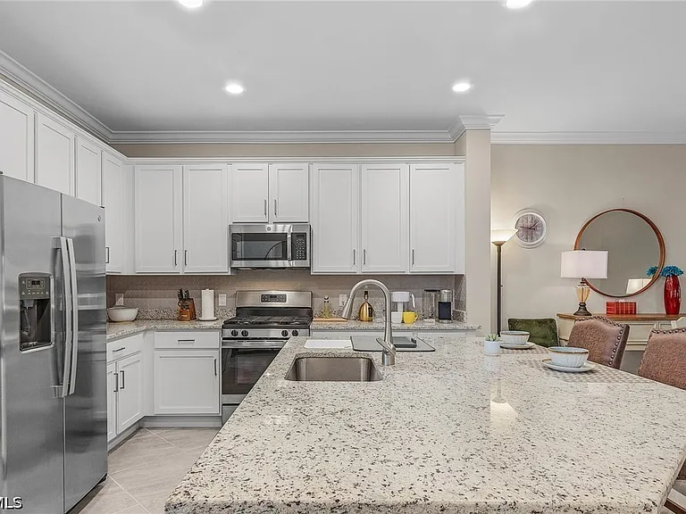 15120 Cortona Way — Photo 6