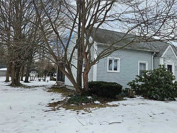 2nd image of 1552 Garloch Dr