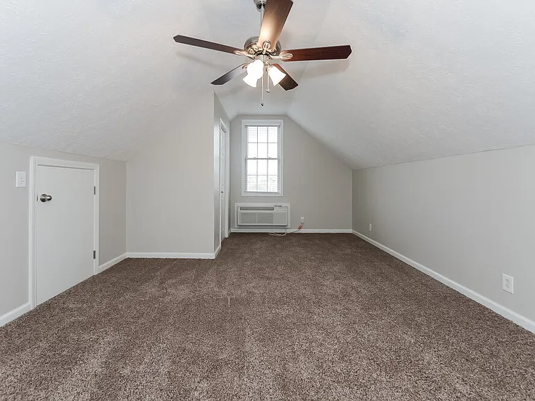 165 Brookview Cir — Photo 14