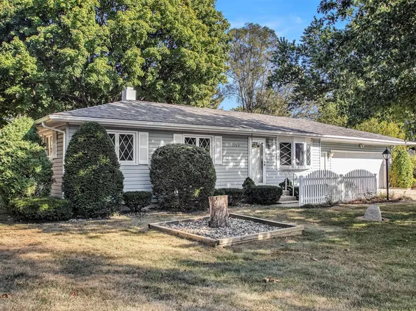 52264 Lily Rd, South Bend, IN 46637