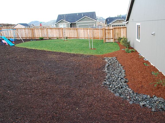 Another side yard shot