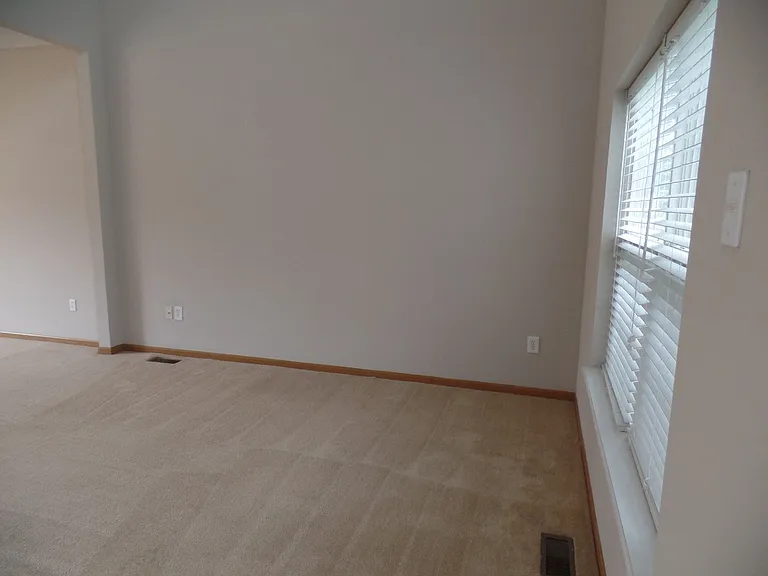 9174 Walker Park Dr — Photo 17