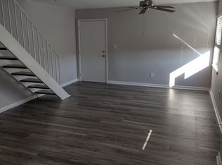 1570 W 46th St APT 214, Hialeah, FL 33012